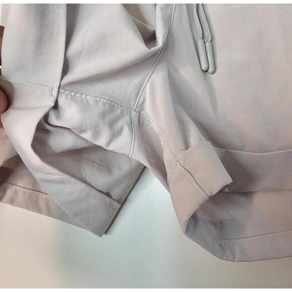 Lululemon Spring Break Away Short *4-way Stretch 3"
Light Chrome color Size 4 - Picture 9 of 15